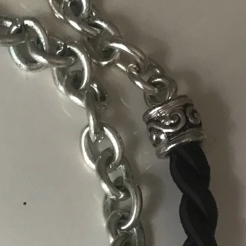 Necklace Black/ White and Silver Tone